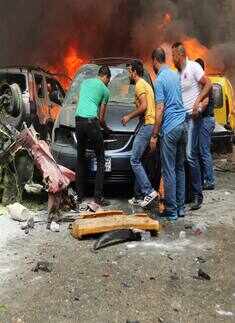 18 hurt after car bomb hits Beirut
