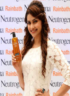Prachi launches Rainbath
