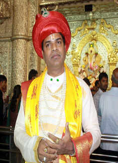 SDP cast visit Shrimant Dagdusheth Ganpati