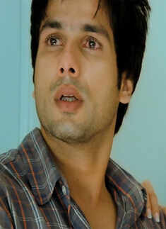 Phata Poster Nikhla Hero