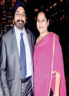 Harmohan, Usha Bhasin's 50th wedding anniversary