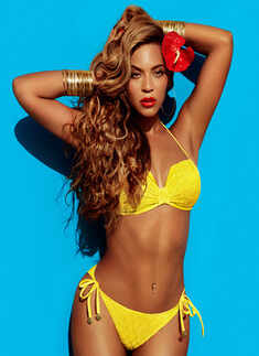 Divas go for belly piercing!