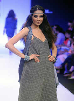 LFW'13: Anushka Khanna