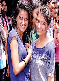 Dahi handi with LAD gals 
