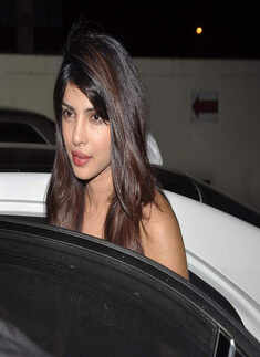 Zanjeer: Screening
