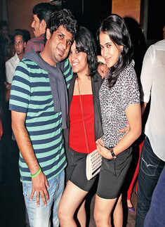 DJ Inferno performs @ Sutra