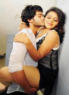 Amma Nanna Oorelithe