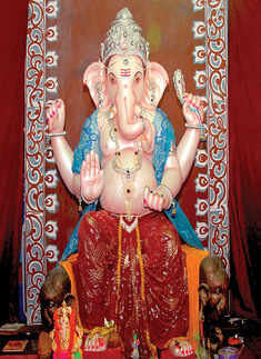 Ganeshotsav at Modi Sarvajanik 