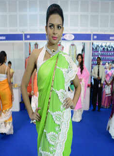 Meena Bazaar's fashion extravaganza
