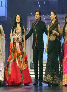 Starry tribute to Late Yash Chopra