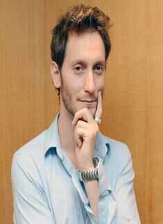 Lior Suchard at a fundraiser event
