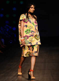 WIFW '13: Day 1: Oz Fest & Artisans of Fashion
