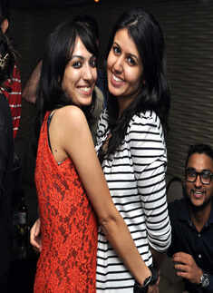 Socialites party at Underground