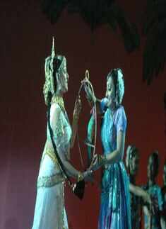 Hema Malini's dance performance