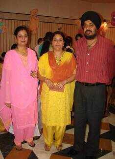 Gaurav Bhalla's party