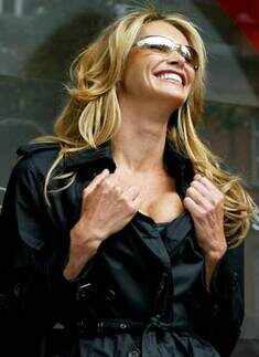 Elle Macpherson