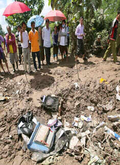 Plane Crash in Laos: PICS