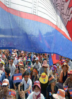 Fresh protests in Cambodia over disputed poll