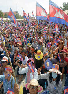 Fresh protests in Cambodia over disputed poll