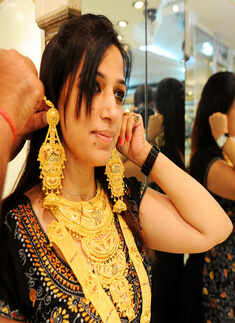 India celebrates Dhanteras