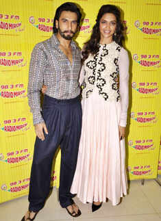 Deepika, Ranveer @ Radio Mirchi