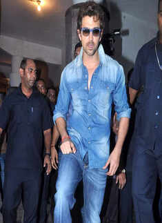 Krrish 3 promotion @ multiplexes