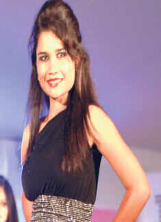 Tirpude College fest @ Crescendo