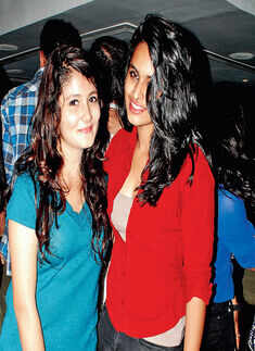 Girls' night party at iBar