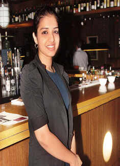 DJ Vishnu at Crowne Plaza