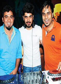 Music and masti at a party