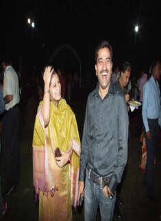 'Plum Pudding Mixing'