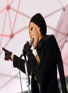 Faith Hill in concert