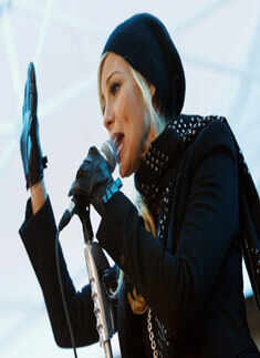 Faith Hill in concert