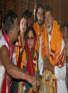 AbhiAsh at Dwarkadhish temple 