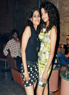 Saturday night party @ Sutra