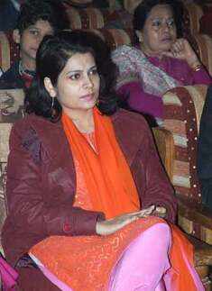 Anuradha Paudwal performs