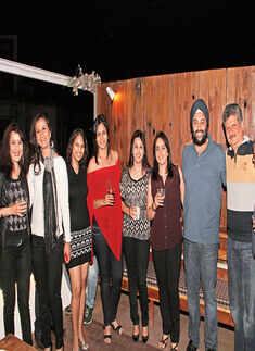Sachin and Gauri Chaphekar hosts a party