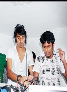 Saturday noon party at Le Meridien