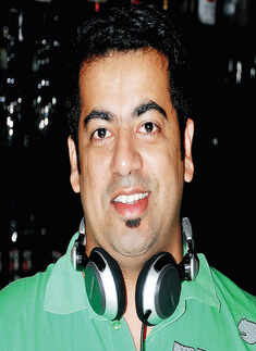 Saturday noon party at Le Meridien