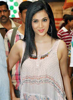 The Mall: On the sets