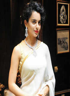 Kangana, Chitrangda & Urvashi @ Store launch