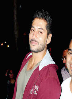 Talvin Singh performs at Royal Orchid