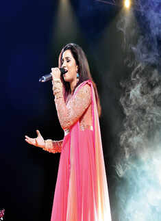 Stars celebrate TOI's 175 years