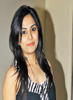 Weekend party at Kismet Pub