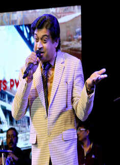 Evening dedicated to Burmans