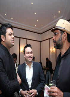 Parapar shoot wrap up party