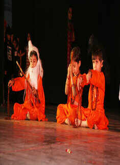 Annual function: SKUM School