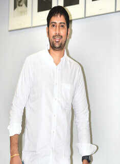 Singer Karthik's live in concert