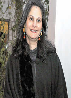 Kiran Ahluwalia performs in the city