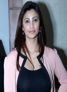 Salman, Daisy promote Jai Ho